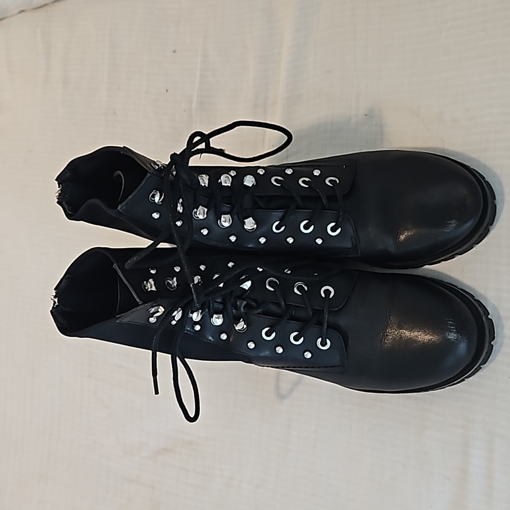 Women's boots